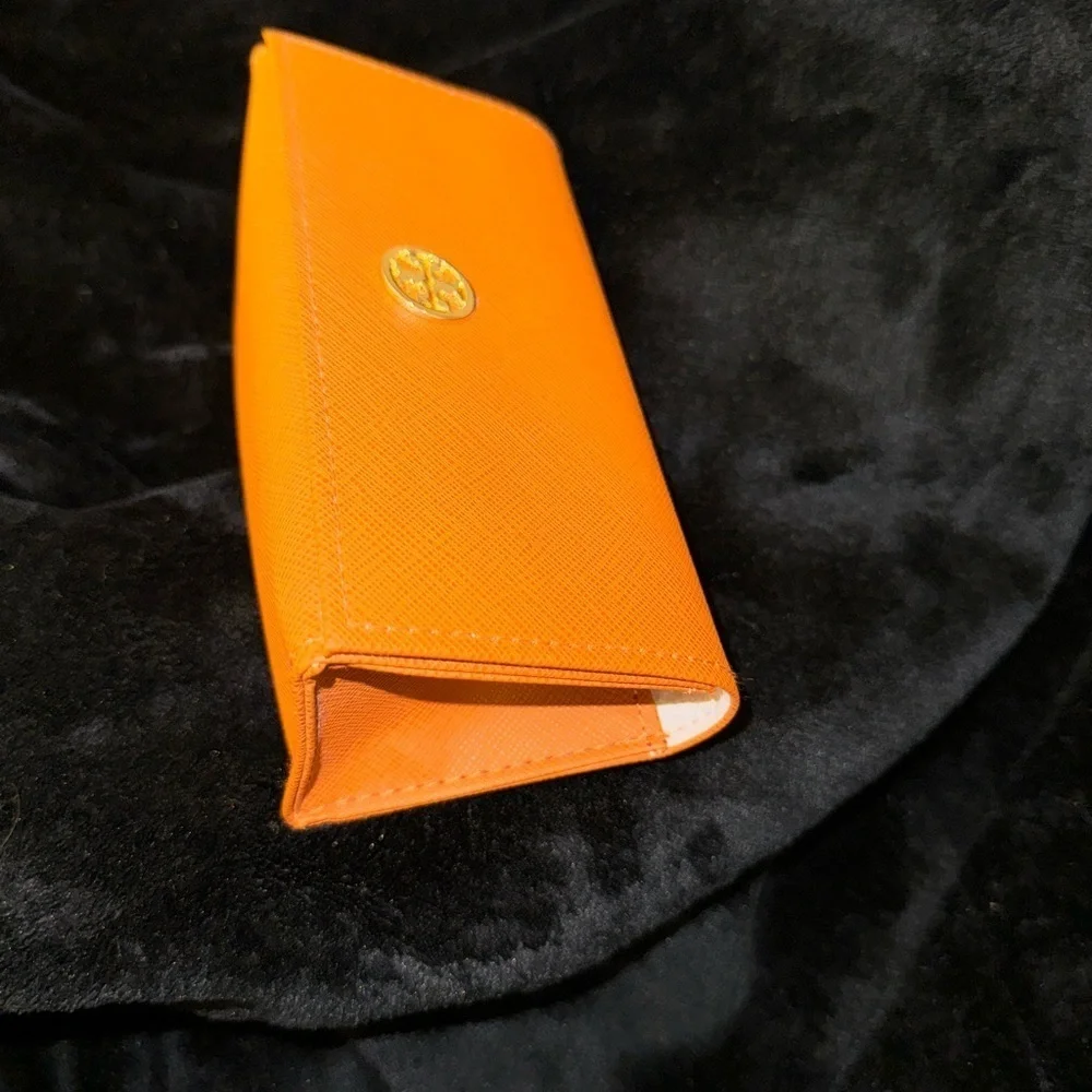 Tory Burch tory burch